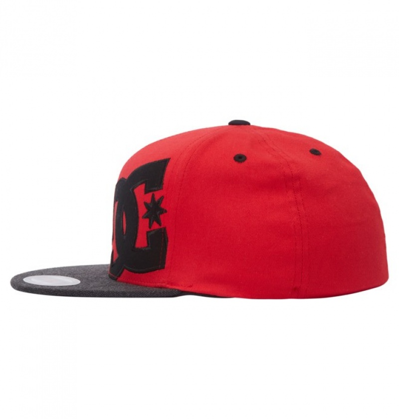 Red Men's DC Hammering Flexfit Hats | 2379-TLJZI